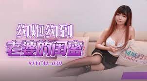 人妻出軌跪著舔！老公電話催回家…胯下含住巨根狂頂 騷穴噴水還要乖～
